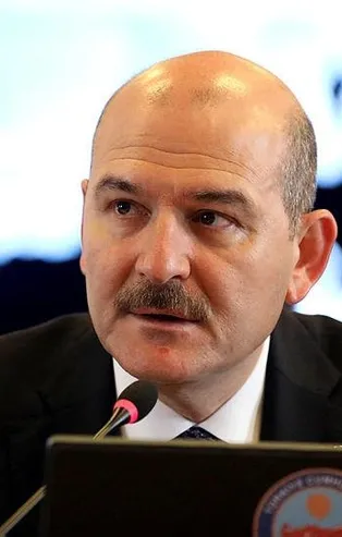 Bakan Soylu'dan Macron'a "anladığı dilden" yanıt: On met à la porte les importuns