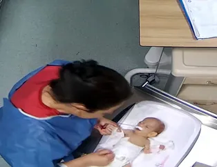 Türkiye’nin gündemine oturdu! Kahramanmaraş’ta bebek Deniz Esin Bozoklar darbeden hemşire tutuklandı