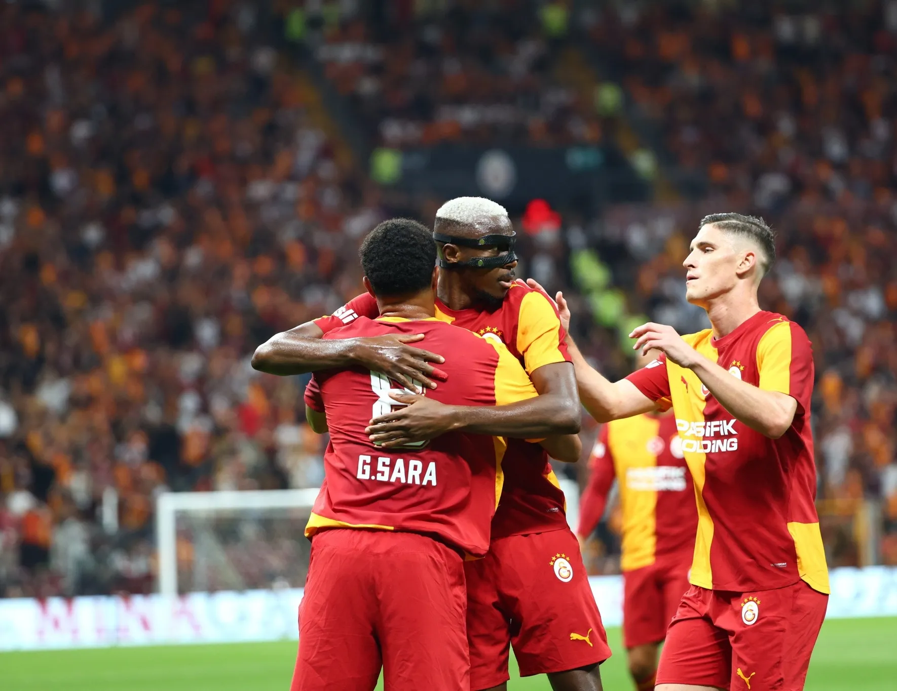6 gol var kazanan yok! Galatasaray - Rennes: 3-3