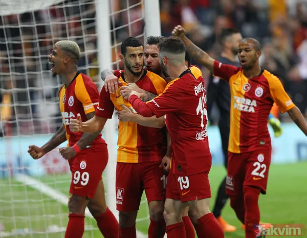 Muslera kalesinde devleşti! Sosyal medyada yer yerinden oynadı... - 27