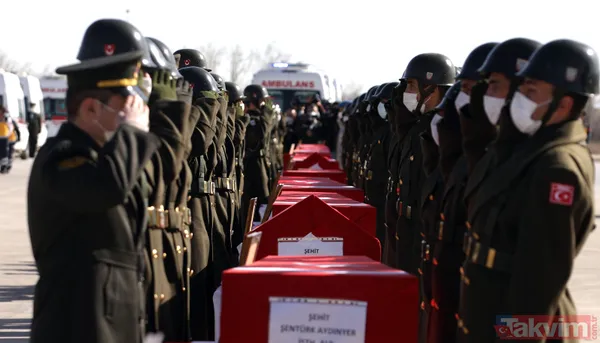 Helikopter kazasında şehit olan 11 asker Elazığ'dan Ankara'ya uğurlandı - 17