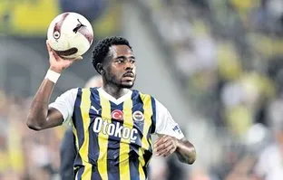 Osayi Samuel eşyalarını topladı!