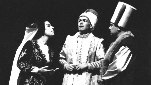 duayen-tiyatro-sanatcisi-bozkurt-kuruc-yasamini-yitirdi-kurtlar-vadisi-pusu-da-oynamisti-1642313851260.jpg Duayen tiyatro sanatçısı Bozkurt Kuruç yaşamını yitirdi! Kurtlar Vadisi Pusu da oynamıştı...-2