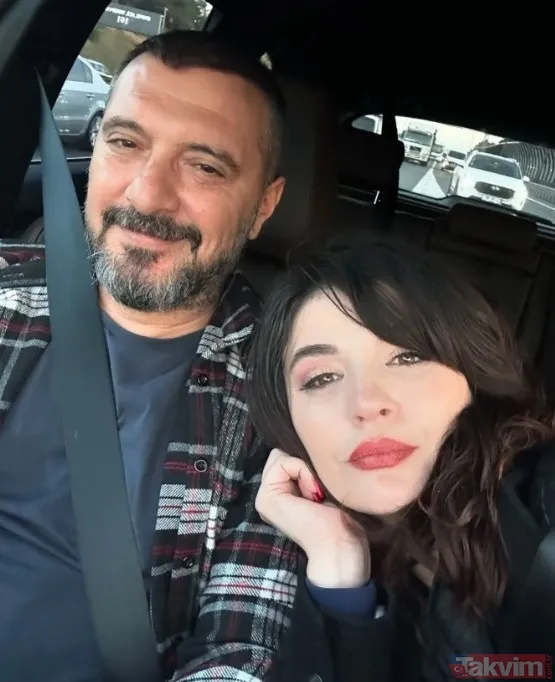 Levent Yaşar İle Evlendi Uzun Süre Gözlerden Uzak Yaşadığı İlişkisini Resmiyete Döken Oyunc Levent Yaşar İle Sade Bir Nikah Töreniyle Dünyaevine Girdi...