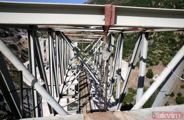 Doğu Anadolu Bölgesi'nde zirvede! 900 metre uzunluğundaki Bitlis Çayı Viyadüğü'nde çalışmalar devam ediyor - 8