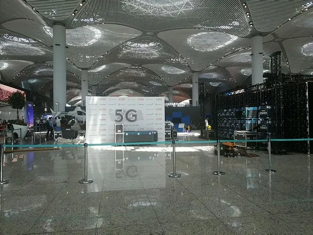 5g-teknolojisi-ilk-kez-istanbul-havalimaninda-test-ediliyor-ulastirma-ve-altyapi-bakani-adil-karaismailoglunda-1659086126506.jpeg 5G teknolojisi ilk kez İstanbul Havalimanı'nda test ediliyor! Ulaştırma ve Altyapı Bakanı Adil Karaismailoğlu'ndan önemli açıklamalar-2