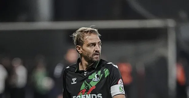 Caner Erkin 6 maç ceza aldı!