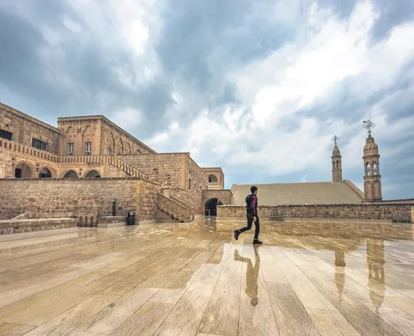 kulturlerin-bulusma-noktasi-mardin-12-bin-yillik-gecmisi-ile-size-tarihte-bir-yolculuk-1691527113378.jpeg Kültürlerin buluşma noktası Mardin! 12 bin yıllık geçmişi ile size tarihte bir yolculuk....-2