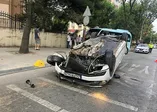 İstanbul'da akılalmaz kaza! Takla atan otomobilden kopan parça...