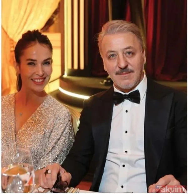 Öte Yandan Örnek Bir Aile Olarak Gösteriliyorsunuz. Sizi Tanıyanlar Güçlü Ve Üretken Bir Çift Görüyor. Bu Mutlu Evliliği Neye Borçlusunuz? Sizce Evliliği Mutlu...