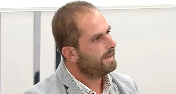 esra-erolda-akilalmaz-olay-tiktokta-tanistigi-30-yas-buyuk-adama-kacti-hamile-kaldi-gozu-yasli-esi-beni-bosa-cocuklari-birak-dedi-1631204239363.jpg Esra Erol’da akılalmaz olay! TikTok’ta tanıştığı 30 yaş büyük adama kaçtı hamile kaldı gözü yaşlı eşi ‘Beni boşa, çocukları bırak’ dedi-2
