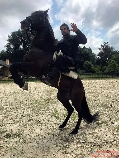 Kuruluş Osman'da Burak Özçivit'e bomba partner! Malhun Hatun Aslıhan Karalar kimdir? - 8