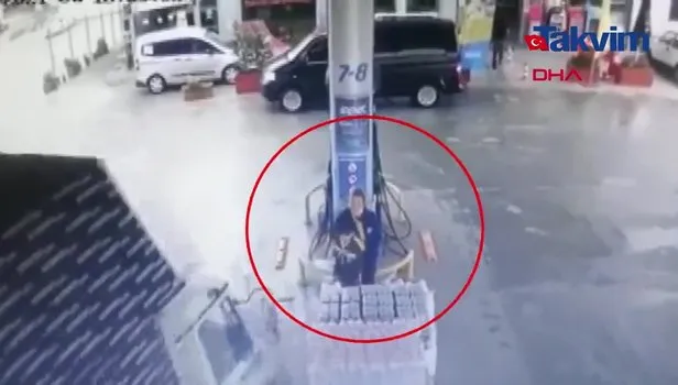 Kontrolden çıkan kamyonet akaryakıt istasyonuna daldı! İşte o anlar… |VİDEO
