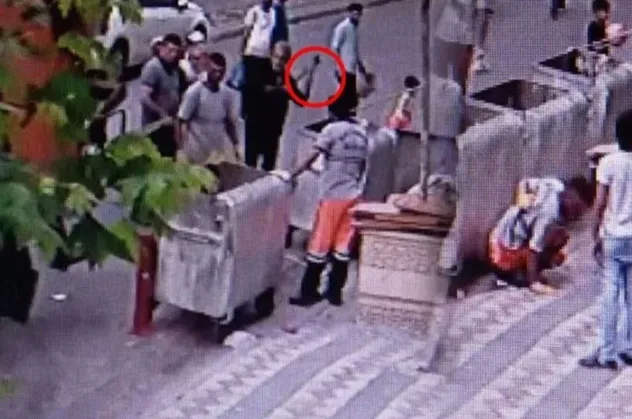 İsanbul'da hurdacı dehşeti! Temizlik işçisine baltayla saldırdı