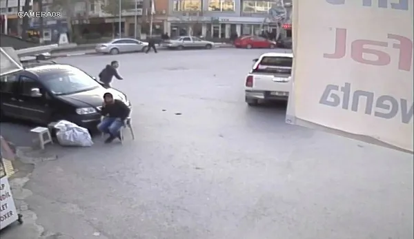 Mersin'de inanılmaz hırsızlık olayı! İş adamının parasını böyle çaldılar-2