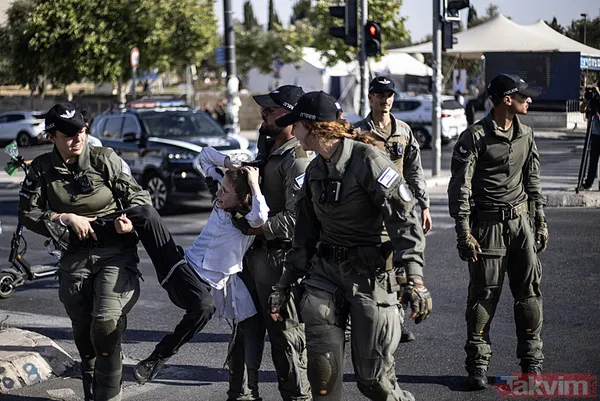 Ultra Ortodoks Yahudiler (Harediler) soykırımcı İsrail'in zorunlu askerlik hizmetini protesto etti: Otoyolu trafiğe kapattılar - 24