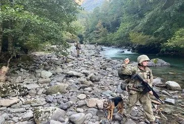 7 FETÖ’cü sınırda yakalandı