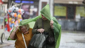 Kuvvetli sağanak alarmı: İstanbul 5 derece birden soğuyacak! 23 Nisan’da plan yapanlar dikkat