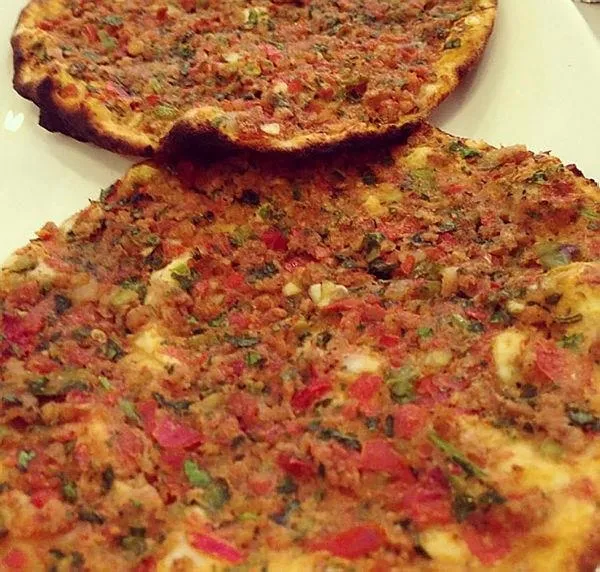 Bodrum’da lahmacun borsası! 395 TL’lik fiyatıyla şoke etti