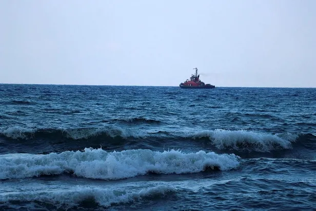 Petrol atıklarının vurduğu Samandağ sahili temizlendi! Hatay Valisi Doğan'dan ilk açıklama-2