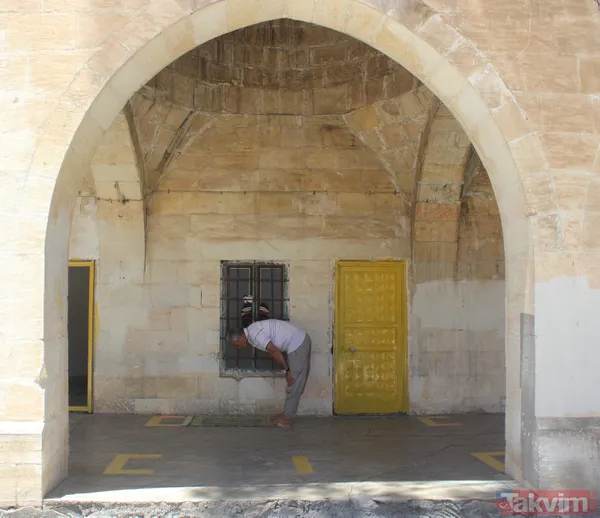 Koronavirüs sonrası ilk cuma namazı! Türkiye'nin dört bir yanından görüntüler geldi - 47