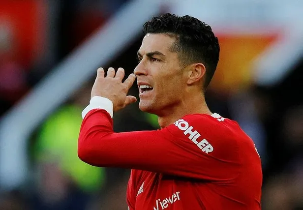 ronaldo-manchester-united-ile-yollari-ayiriyor-ispanya-basininda-yeni-takimi-hakkinda-avrupayi-soke-eden-iddia-1640717487683.jpeg