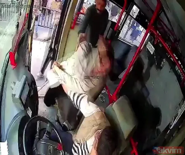 Sefa Özler Caddesi'nde Özel Halk Otobüsü Şoförü Mehmet A. Duraktan Yolcularını Alıp Hareket Ettikten Bir Süre Sonra Boşanma Aşamasındaki Eşi Sabriye A...