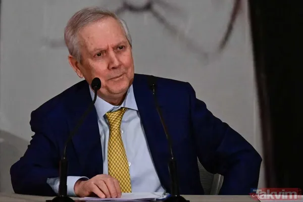 Aziz Yıldırım, Uzun Süre Ayrı Yaşadığı 30 Yıllık Eşi Yıldız Yıldırım'dan Nisan 2010'Da Boşanmış, Mayıs 2011'De Gonca Çelikkıran İle Evlenmişti.