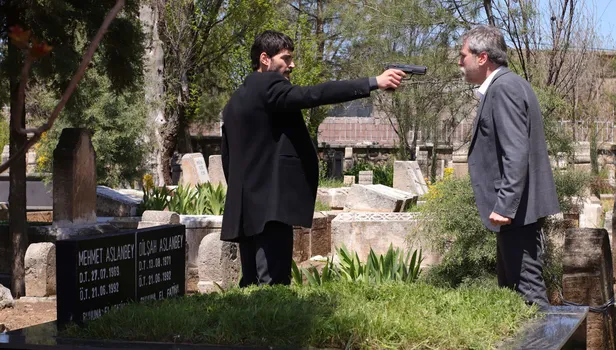 Hercai 8. son bölüm full tek parça izle! Hercai 8. son bölümde neler