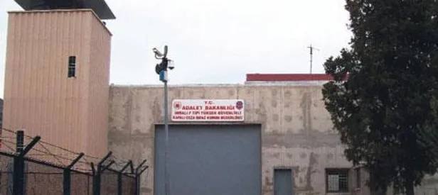 İmralı’yı koruyan da terörist