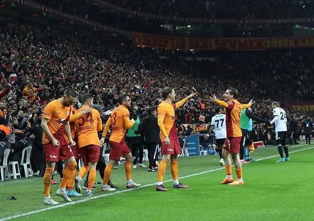 galatasaray-besiktas-darbesinde-gulen-taraf-aslan-2-1-mac-sonucu-1647284938806.jpeg Galatasaray sahasında Beşiktaş'ı Kerem'in golleriyle 2-1 mağlup etti!-3