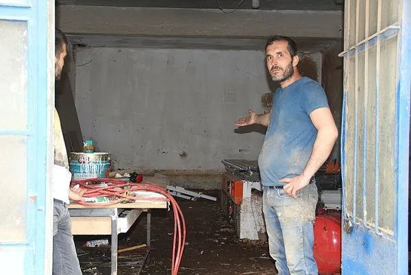 izmirde-yine-ayni-manzara-yagmur-sonrasi-sokaklar-gole-dondu-1591979254929.jpeg İzmir'de yine aynı manzara! Yağmur sonrası sokaklar göle döndü-2