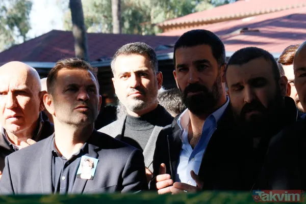 Fatih Terim'in acı günü! Annesi Nuriye Terim son yolculuğuna uğurlandı - 23