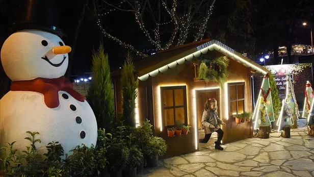 yilbasinda-oteller-acik-mi-31-aralik-4-ocak-otelde-kalmak-serbest-mi-1608627370141.jpg Otellerde yılbaşı programı olacak mı? Yılbaşı eğlencesi olacak mı?-3