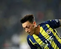 Fenerbahçe’de Mesut Özil oynayacak mı?