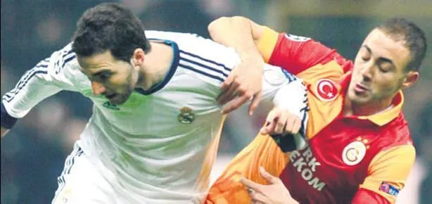 Hulll City Amrabat için 9 milyon euro verdi