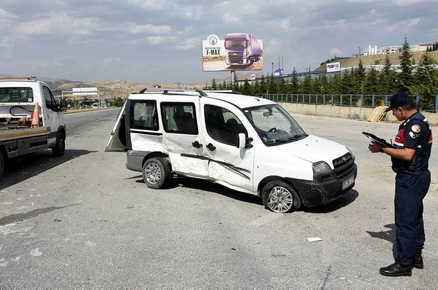Kırıkkale'de feci kaza: 9 yaralı