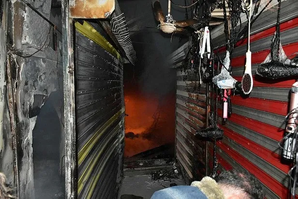 Son dakika: Kerkük'te Osmanlı mirası Kayseri Çarşısı'nda yangın çıktı-7