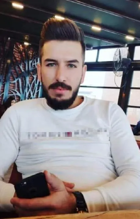 turkiye-firtina-ve-yagis-etkisinde-agaclar-devrildi-tekneler-batti-seferler-iptal-edildi-istanbul-izmir-antaly-1701019789934.jpeg Türkiye fırtına ve yağış etkisinde! Ağaçlar devrildi, tekneler battı, seferler iptal edildi... | İstanbul, İzmir, Antalya'da son durum-4