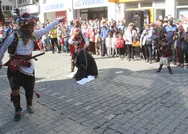 Çarşaflı kadının zincire bağlanması skandalında pişkin savunma!