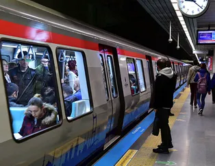 Marmaray’da arıza! Seferler durdu!