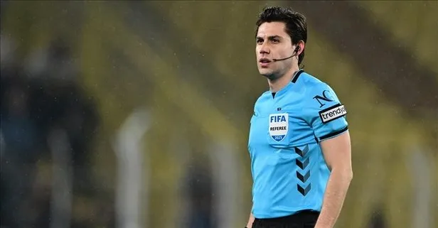 Türk hakem Avrupa'yı karıştırdı! Önce aut verdi sonra penaltı. Karar "VAR'dan geldi" dedi | Maçta VAR yok