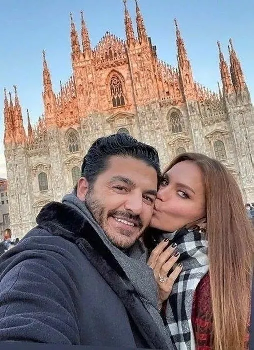 ebru-sallinin-esi-ugur-akkus-istanbul-havalimaninda-gozaltina-alindi-akkus-ifadesinin-ardindan-adliyeye-1686603351253.jpeg Ebru Şallı'nın eşi Uğur Akkuş İstanbul Havalimanı'nda gözaltına alındı! Akkuş ifadesinin ardından adliyeye...-6