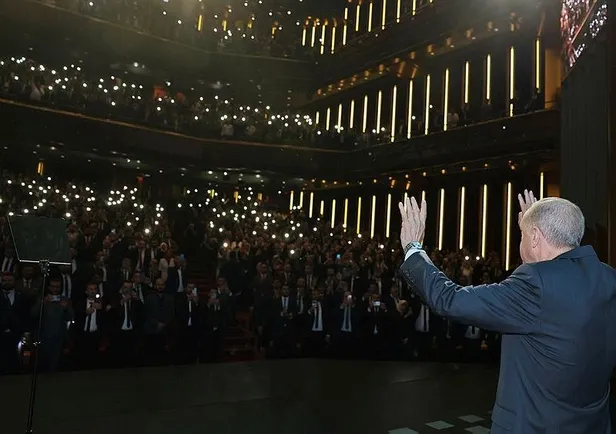 baskan-erdogan-turkiye-genclik-vakfi-teskilat-bulusmasinda-onemli-aciklamalarda-bulundu-1697130766300.jpeg Başkan Erdoğan'dan Türkiye Gençlik Vakfı Teşkilat Buluşması'nda önemli açıklamalar-3