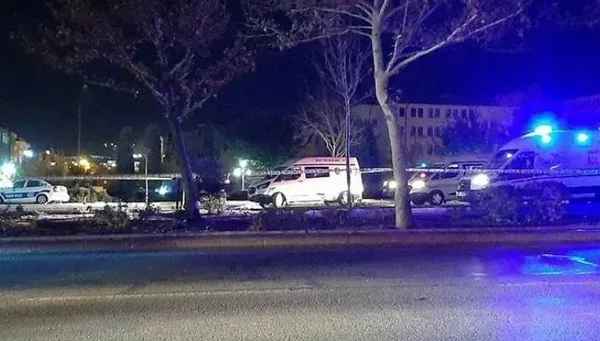 1699724268339.jpeg Konya'da katliam gibi kaza! Otomobil, yolun karşısına geçmeye çalışan yayalara çarptı: 5 ölü, 5 yaralı-3