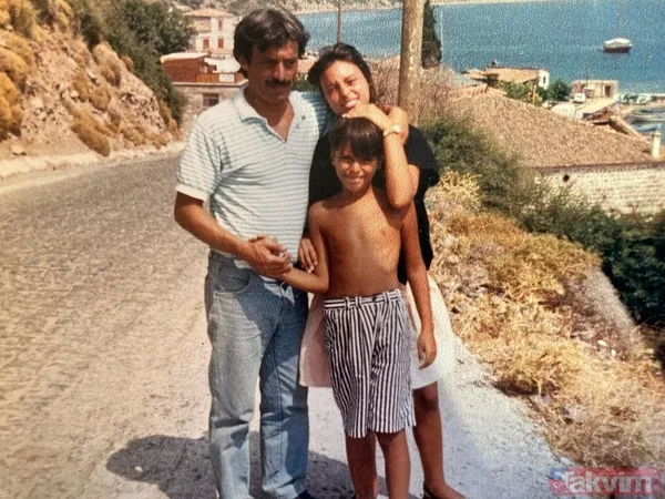 Yedi Bela Hüsnü’nün Cemal’i Şevket Altuğ’un kızı bakın kim çıktı! O da ünlü bir oyuncuymuş! Meğer Eşkıya’nın güzel yıldızı... - 22