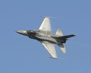 Yunan jetleri Türk hava sahasını ihlal etti