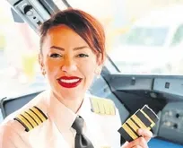 Elif Güveyler, 6 bin saatlik uçuşu tamamlayıp kaptan pilotluğa yükselerek tarihe geçti