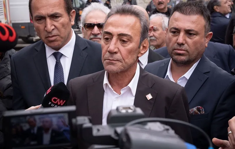 CHP'den ihraç edilen Berhan Şimşek TAKVİM'e konuştu! Özgür Özel'e ateş püskürdü: "Bunlar çakma, aşılanmış CHP'li... Tatlı su balıkları"-2