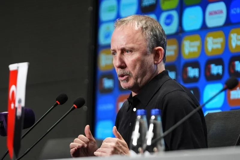 besiktasta-fenerbahce-derbisi-oncesi-sol-stoper-yarisi-emirhan-uduokhai-ve-djalo-1774851940955.jpeg Beşiktaş'ta Fenerbahçe derbisi öncesi sol stoper yarışı: Emirhan, Uduokhai ve Djalo-3